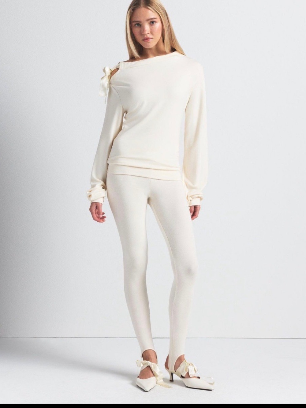 HTF SKIMS CLOUD STIRRUP LEGGINGS PANTS ECRU XS - Picture 2 of 5